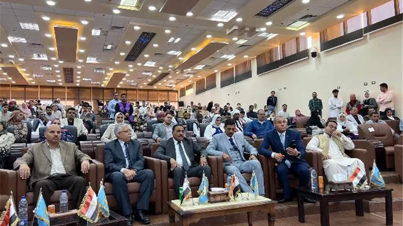 وزير الشباب يشهد المعسكر المجمع لأبناء المحافظات الحدودية بمطروح