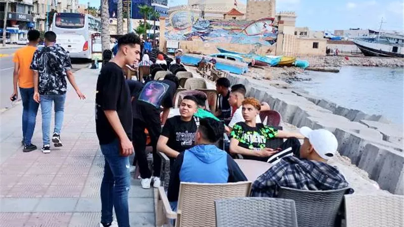 منطقه بحري بالإسكندرية تشهد أجواء كرنفالية احتفالا بشم النسيم