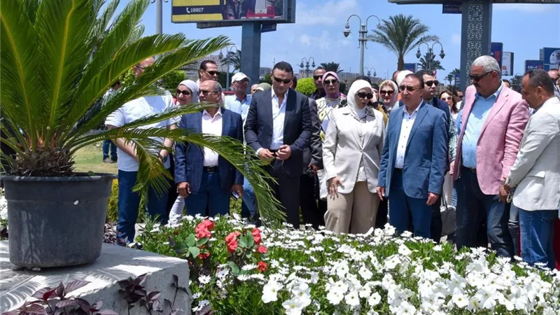 محافظ الإسكندرية يفتتح معرض الزهور والزينة بمدخل الصحراوي