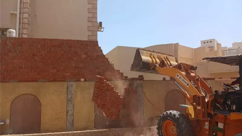 الإسكان: إيقاف وإزالة مخالفات بناء في حملات بـ 3 مدن جديدة