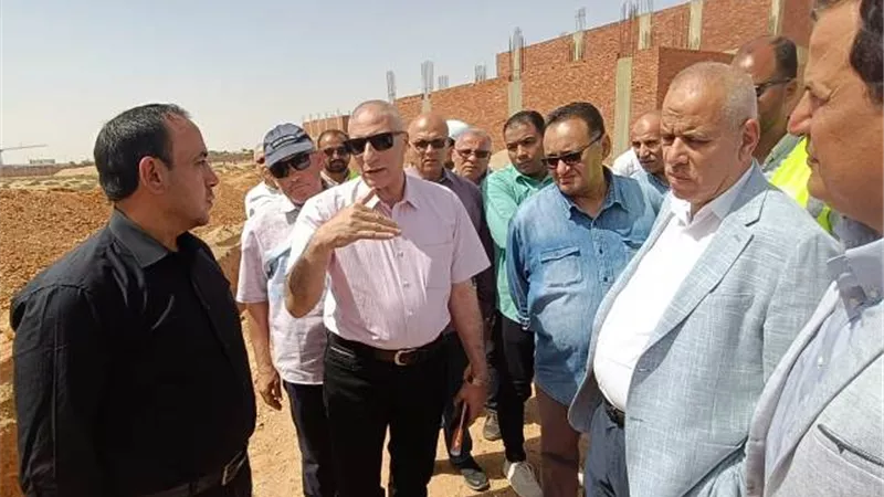 تفاصيل زيارة قيادات هيئة المجتمعات العمرانية لمدينة الشروق.. صور