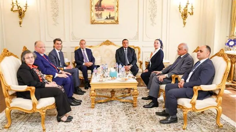 فؤاد وآمنه يترأسان جلسة بعثة البنك الدولي لمشروع 