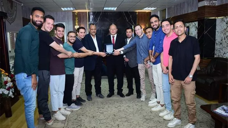 توفيرفرص تدرببية لـ700طالب في الملتقى الأول للتوظيف بصيدلة سوهاج