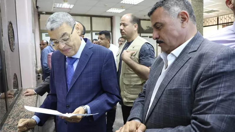 محافظ المنيا يتفقد سير منظومة العمل بالمراكز التكنولوجية