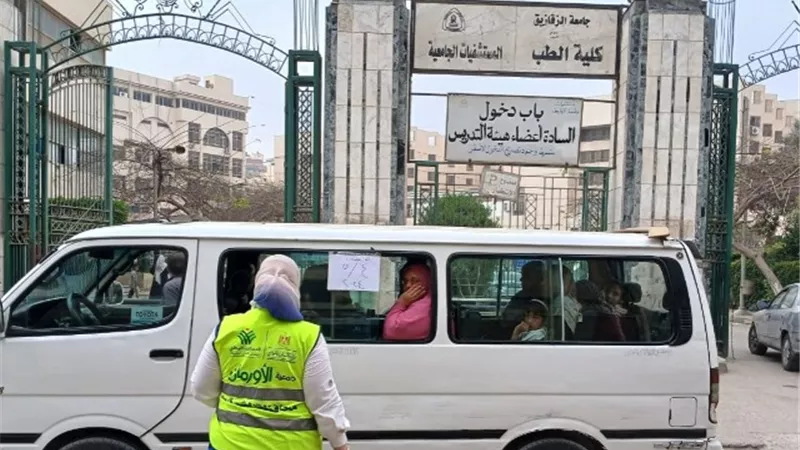 تنظيم قافلة طبية لعلاج المرضى الأولى بالرعاية بالشرقية