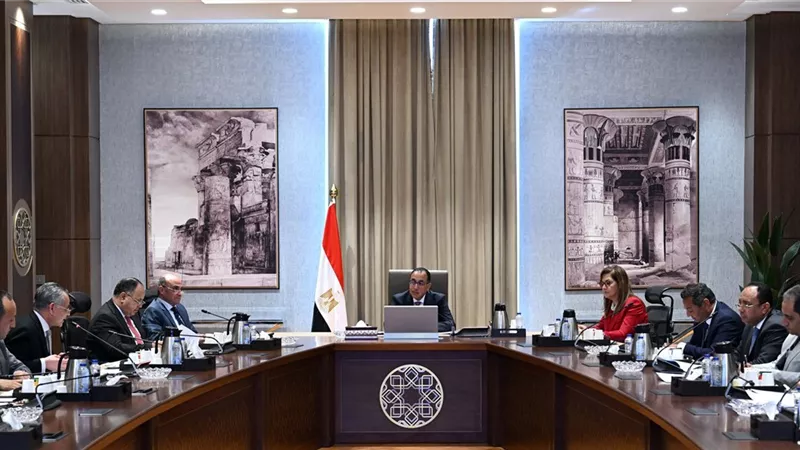مدبولى يتابع موقف التعديلات المقترحة على قانون المناطق الاقتصادية