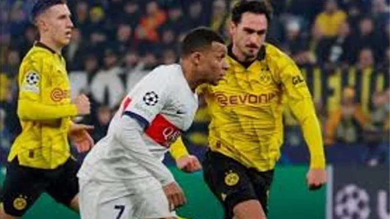 دورتموند يتحدى باريس سان جيرمان على ملعبه .. بث مباشر