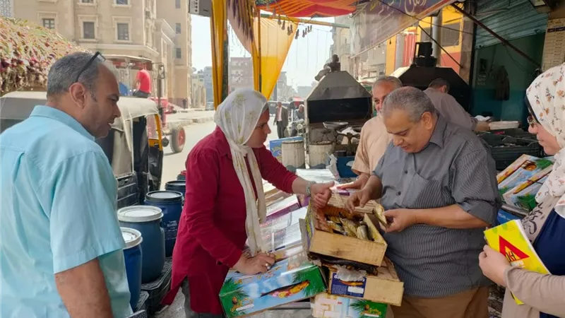 اعدام 951 كيلو أغذية و209 لترات عصائر وألبان غير صالحة للاستهلاك
