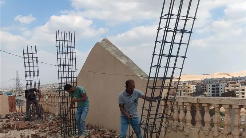 حملات مكثفة لجهاز الشيخ زايد للقضاء على مخالفات البناء في مهدها