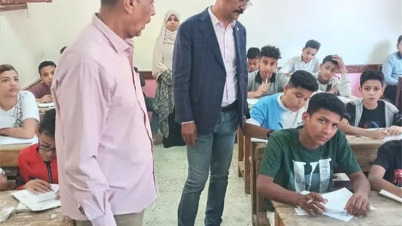 قنا : انتظام امتحانات النقل للفصل الدراسي الثاني