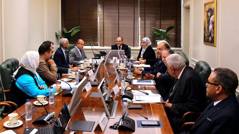 وزير التجارة يستعرض استراتيجية تنمية صادرات الرخام والجرانيت