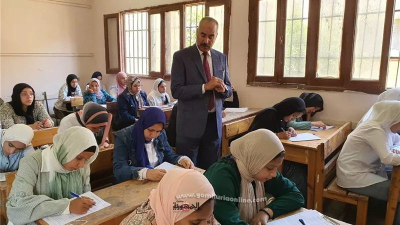 الفولي يتفقد لجان امتحانات الفصل الدراسي الثاني بتعليم المنوفية