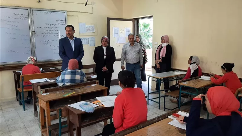 سلومة يتفقد لجان امتحانات النقل للمراحل المختلفة بالعجوزة والدقى