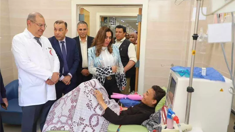 محافظ دمياط تفتتح قسم الغسيل الكلوي للأطفال بالمستشفى العام