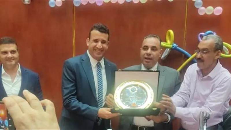 مجلس أمناء بدر يكرم 240 من صناع السعادة والبهجة فى المدينة فيديو