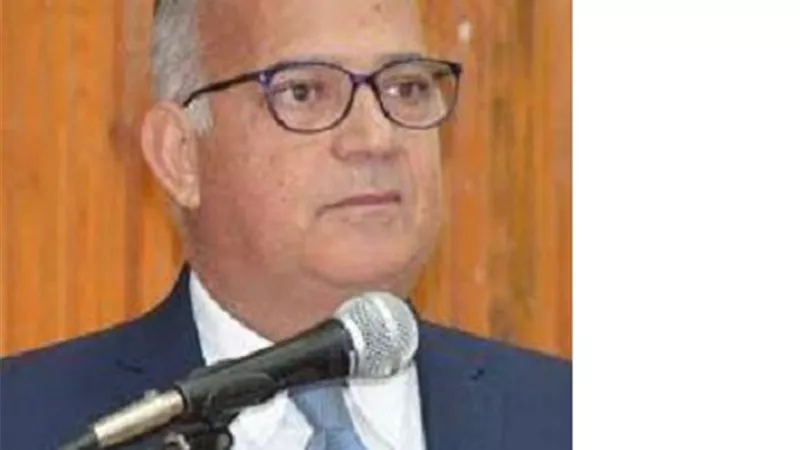 وفدثاني اكبرمقاطعةاقتصادية بالصين يبحث سبل الاستثمار بالاسماعيلية