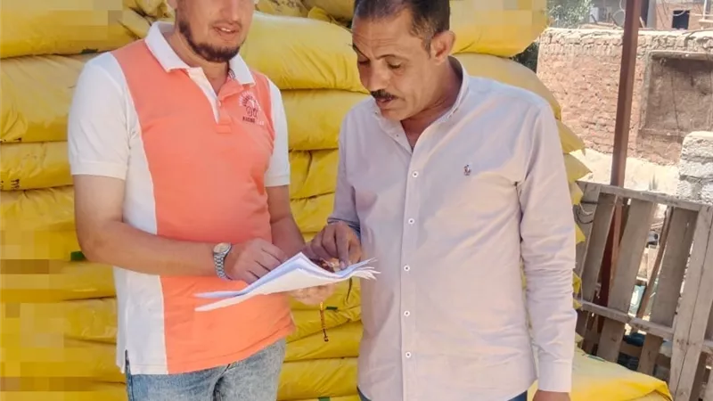 2 طن ونصف اسمدة واسمنت و100 كيلو سكر مجهول بشبراخيت