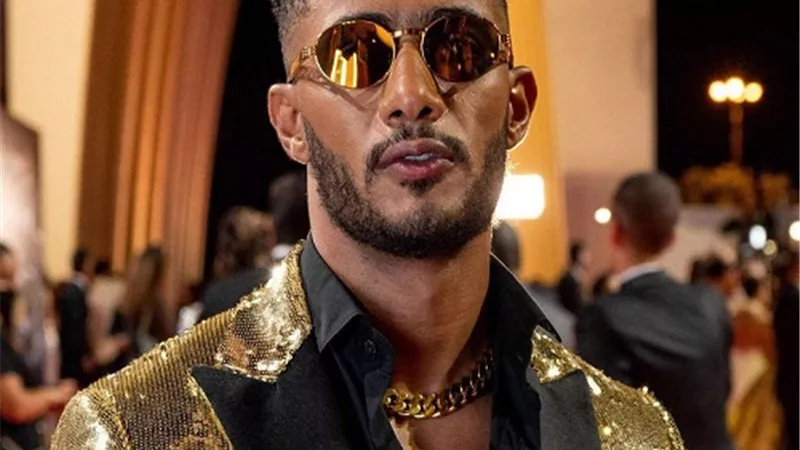 محمد رمضان ناعيًا والدة كريم عبدالعزيز: أسكنها الله فسيح جناته