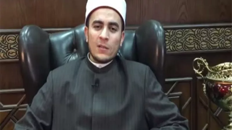 مدى وجوب الإقامة فى حال الصلاة منفردا