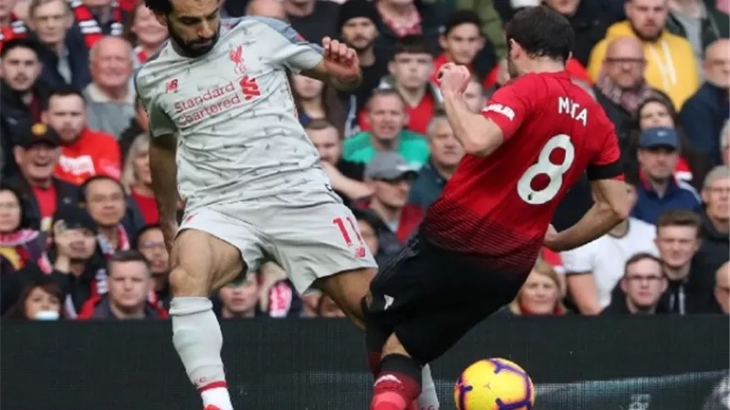 نجم تشيلسي السابق: عانيت بسبب محمد صلاح