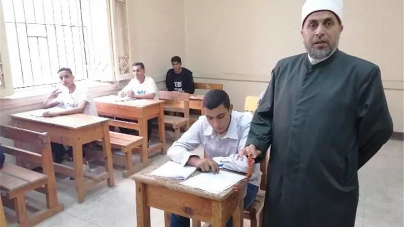 ختام امتحانات النقل الثانوي والقراءات بمعاهد الشرقية الأزهرية