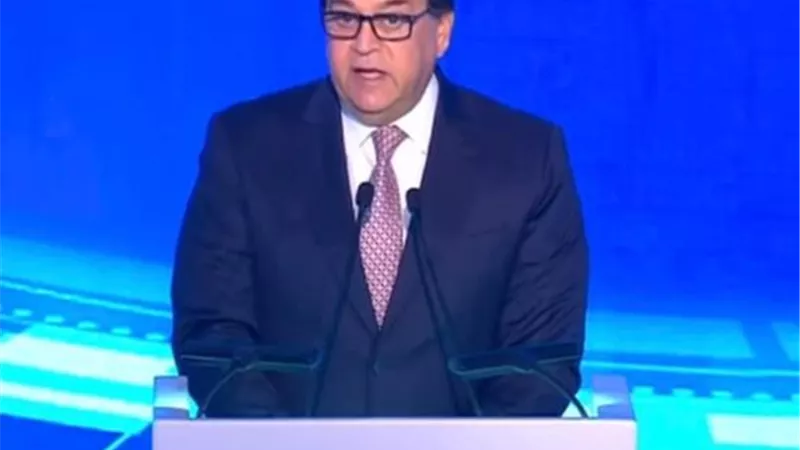 وزير الصحة يعلن نتائج تنفيذ توصيا المؤتمر العالمي للسكان