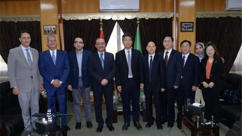 وفد نواب مقاطعة جيانغ سو الصينية يزور الإسماعيلية