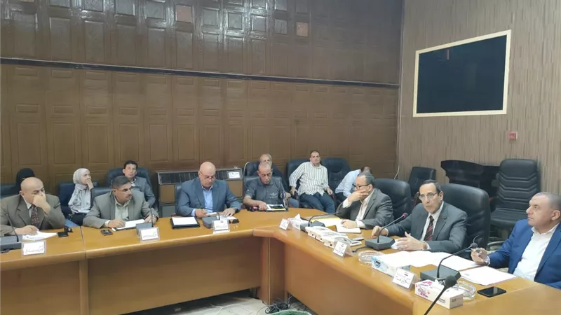 شوشة يوجه بسرعة الانتهاء من مشروعات الخطة الاستثمارية
