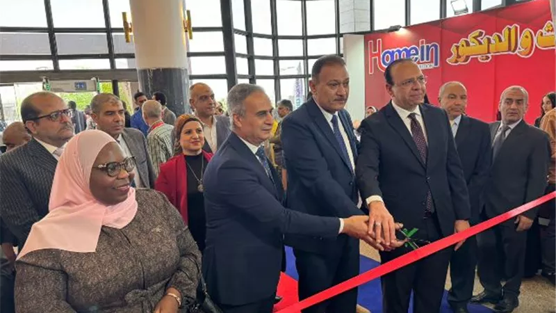 رئيس هيئة المعارض يفتتح معرض الأثاث والديكور بمركز القاهرة للمؤتمرات