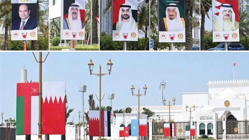 وفد الجامعة العربية يصل المنامة للمشاركة في اجتماعات القمة 33 بالبحرين