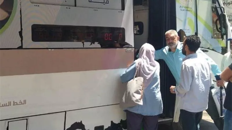 عربات خدمات شركة مياه الشرب بالمنشية لاهالى الجمرك