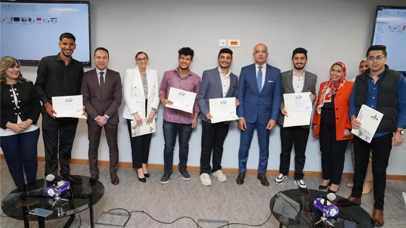 رئيس جامعة عين شمس يشهد ختام مبادرة تأهيل ذوي الهمم لسوق العمل