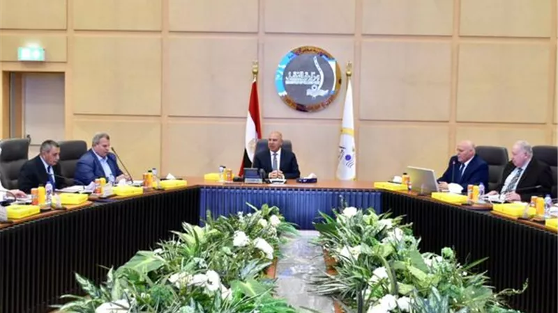 وزير النقل : التعاون مع القطاع الخاص أدى الى توفير الآلاف من فرص العمل