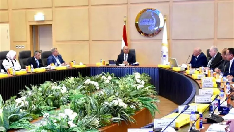 وزير النقل تنفيذ مشروعات تنموية وقوميه وتوفير فرص عمل للشباب