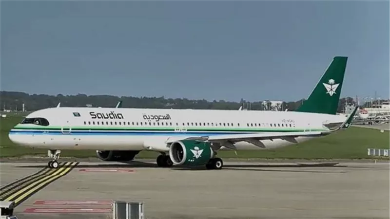 مصدر بالخطوط السعودية يؤكد: لم نصدر ضوابط جديدة للسفر