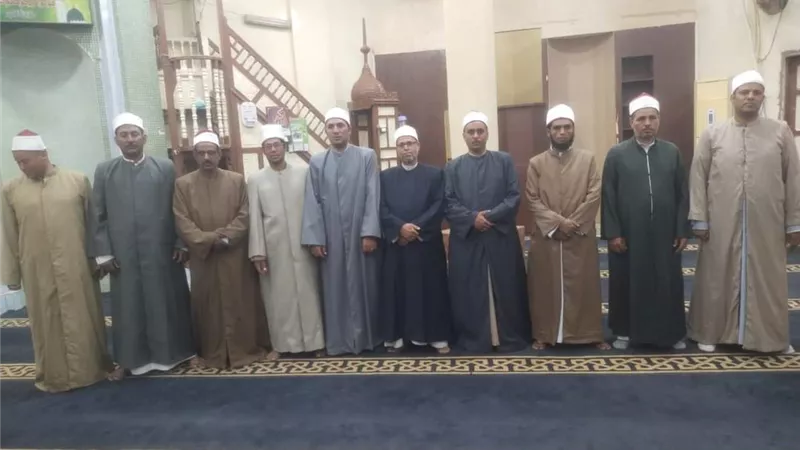 قافلة دعوية لتفعيل الدور التثقيفي للائمة بالمنيا