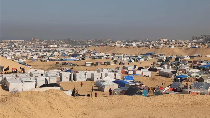 جيش الإحتلال يأمر بإجلاء سكان من مناطق شرق رفح