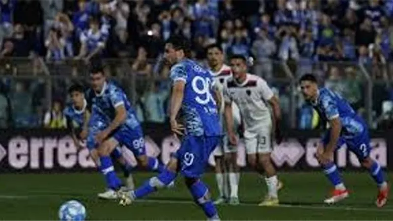 كومو يعود إلى الدوري الإيطالي بعد غياب 21 عاما