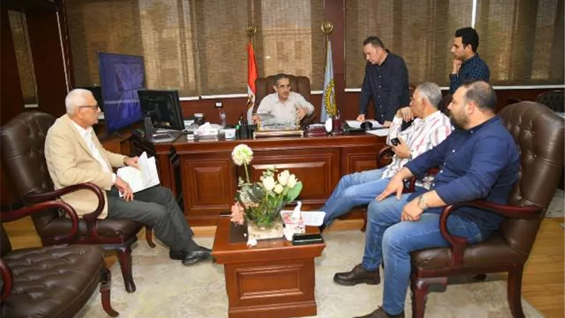 محافظ الغربية يلتقى أعضاء مجلس النواب لبحث مطالب المواطنين
