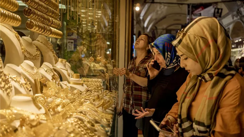 بالتزامن مع إجازة البورصة العالمية.. تحرك جديد في أسعار الذهب