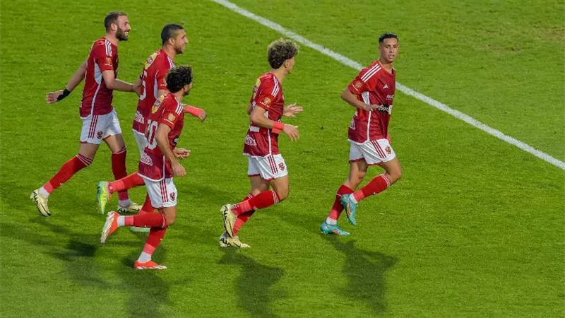 إنطلاق مباراة الأهلى أمام بلدية المحلة فى الدورى بهجوم أهلاوى ضاغط