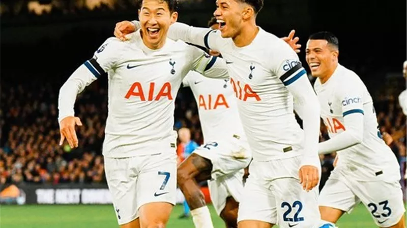 توتنهام يفوز على بيرنلي 2-1 ويعود للانتصارات في الدوري الإنجليزي