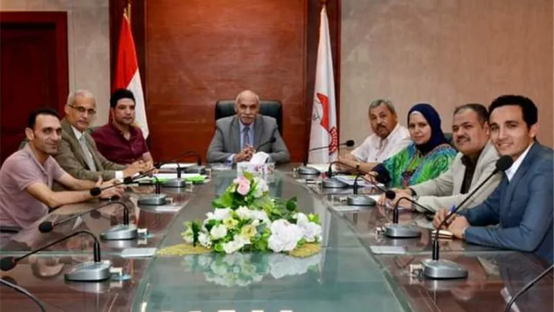 اللجنة العليا للتصالح بمخالفات البناء تبحث موقف الطلبات بسوهاج