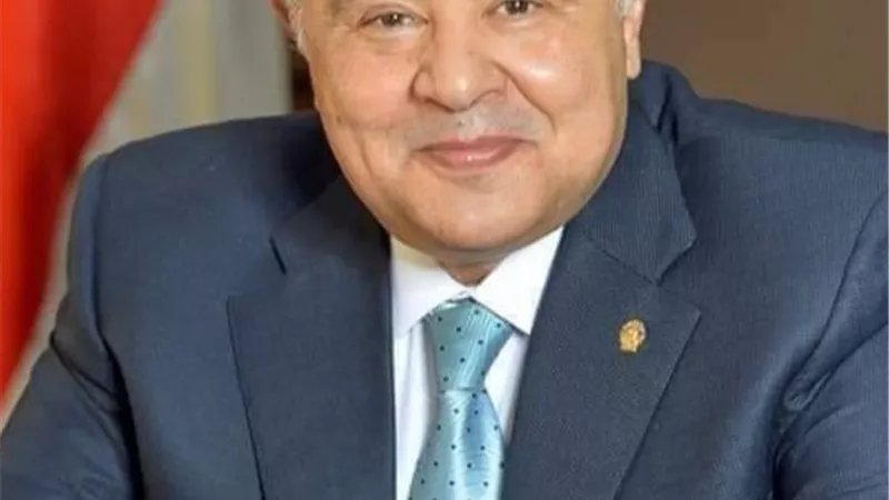 قافلة شاملة من جامعة المنصورةوتنفيذمبادرةحياة كريمةبحلايب وشلاتين