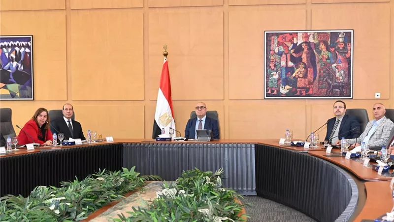 الجزار يتابع تنفيذ وحدات سكن لكل المصريين بالمدن الجديدة