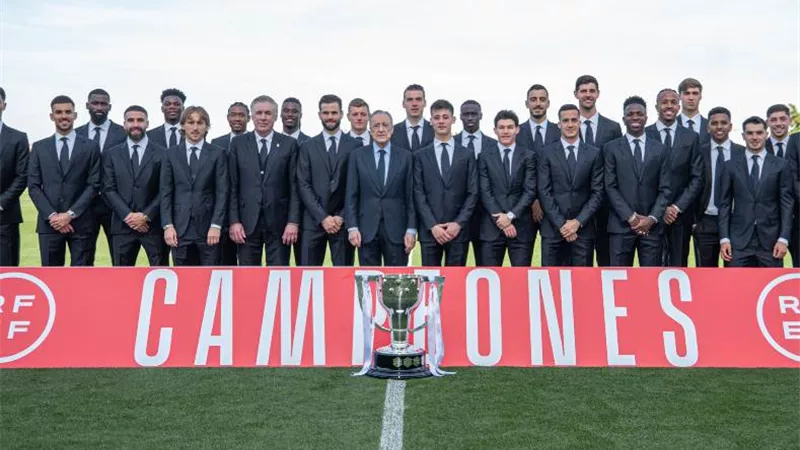 شاهد بالفيديو احتفال ريال مدريد بدرع الدوري الإسباني
