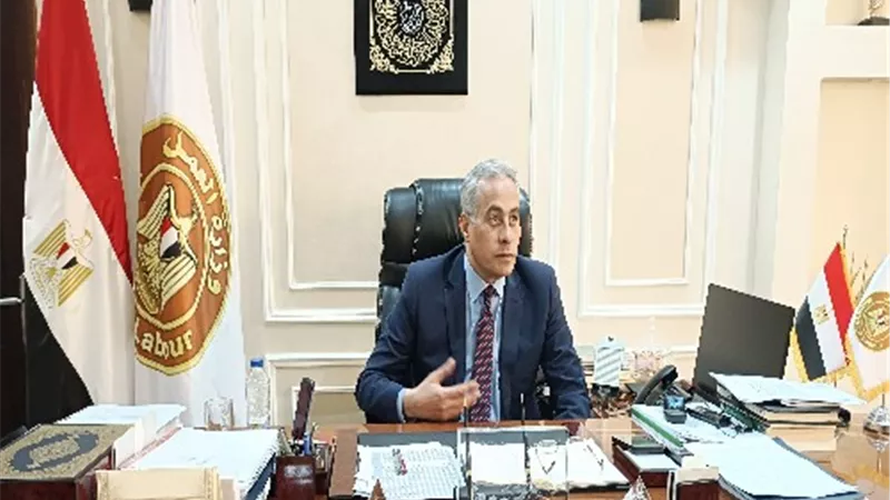 طرح مشروع قانون العمل على 