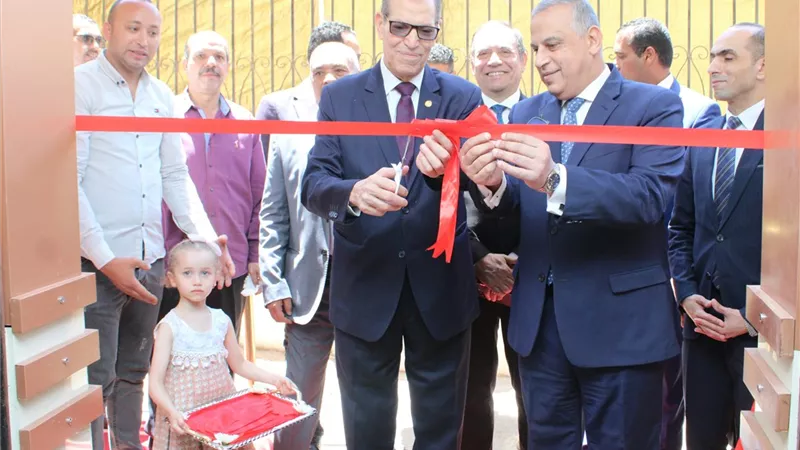 رئيس هيئة النيابة الإدارية ومحافظ سوهاج يفتتحان مجمع النيابات