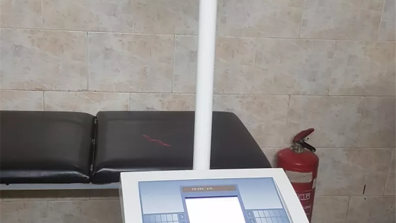 وصول اول جهاز من نوعه بمستشفيات صحة اسيوط لقسم العلاج الطبيعى