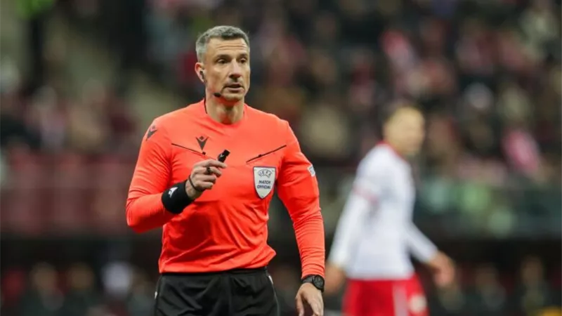 يويفا يكشف عن حكم نهائي دوري أبطال أوروبا 2023-2024